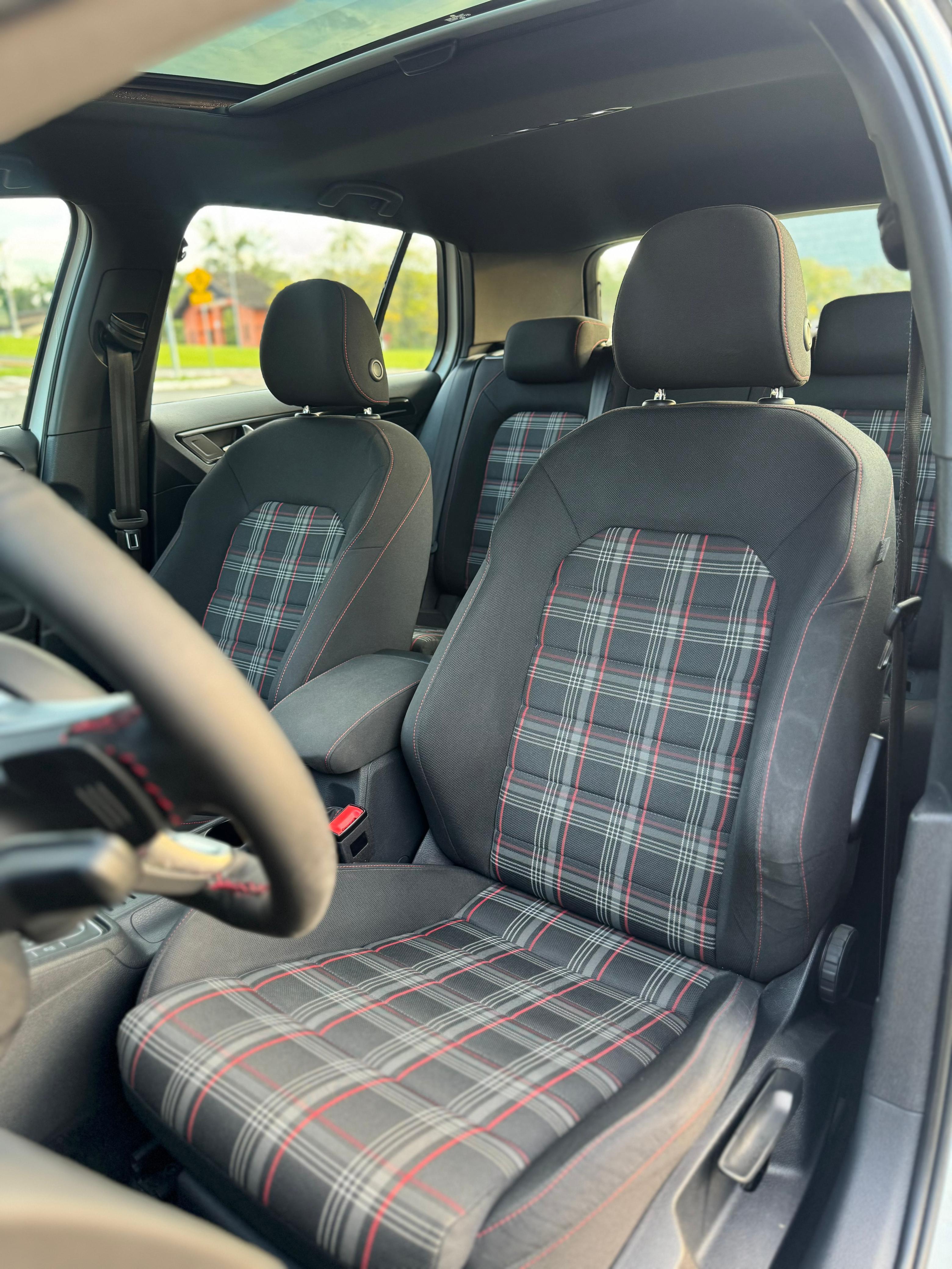 Volkswagen GOLF - 2017