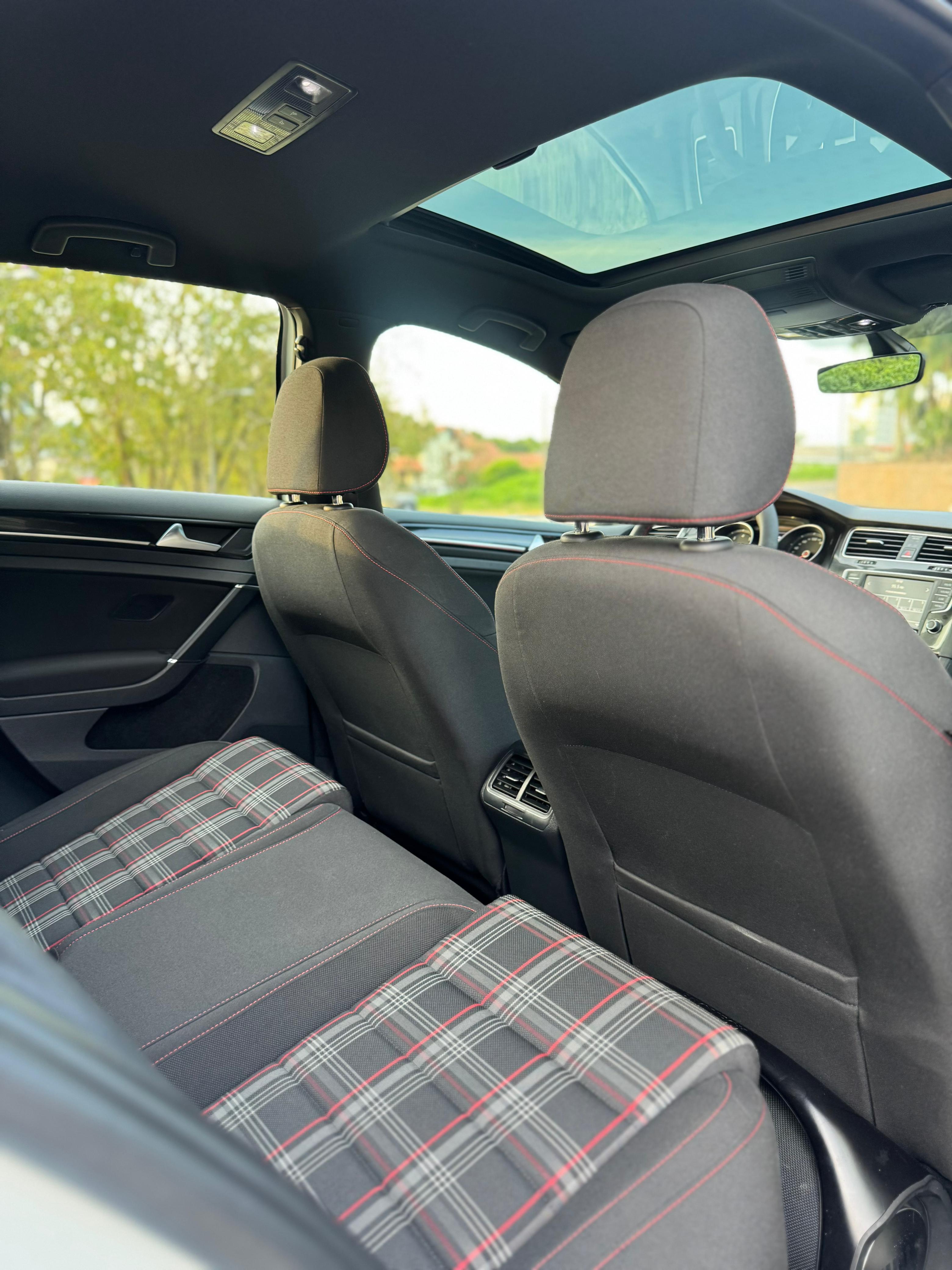 Volkswagen GOLF - 2017