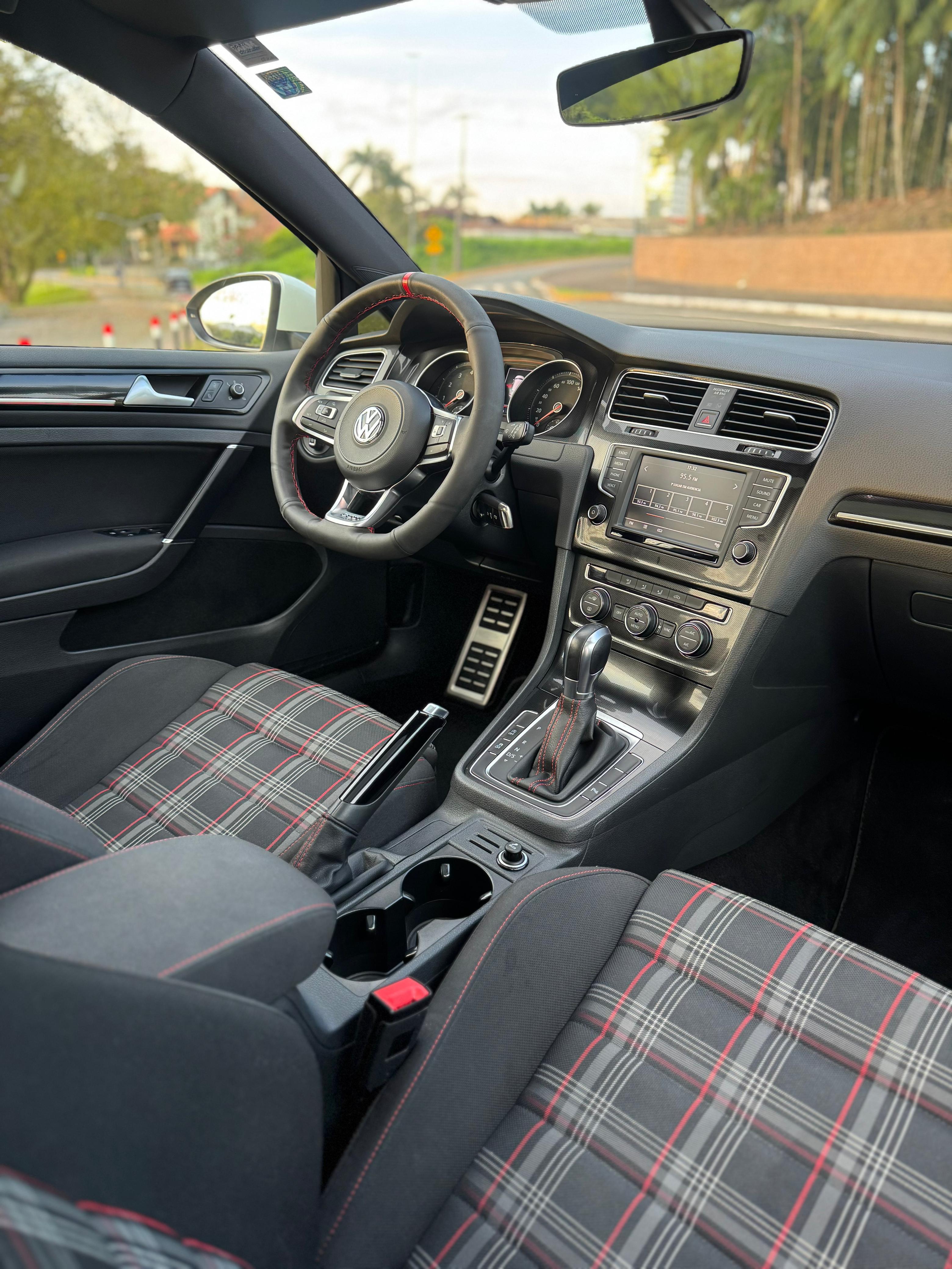 Volkswagen GOLF - 2017