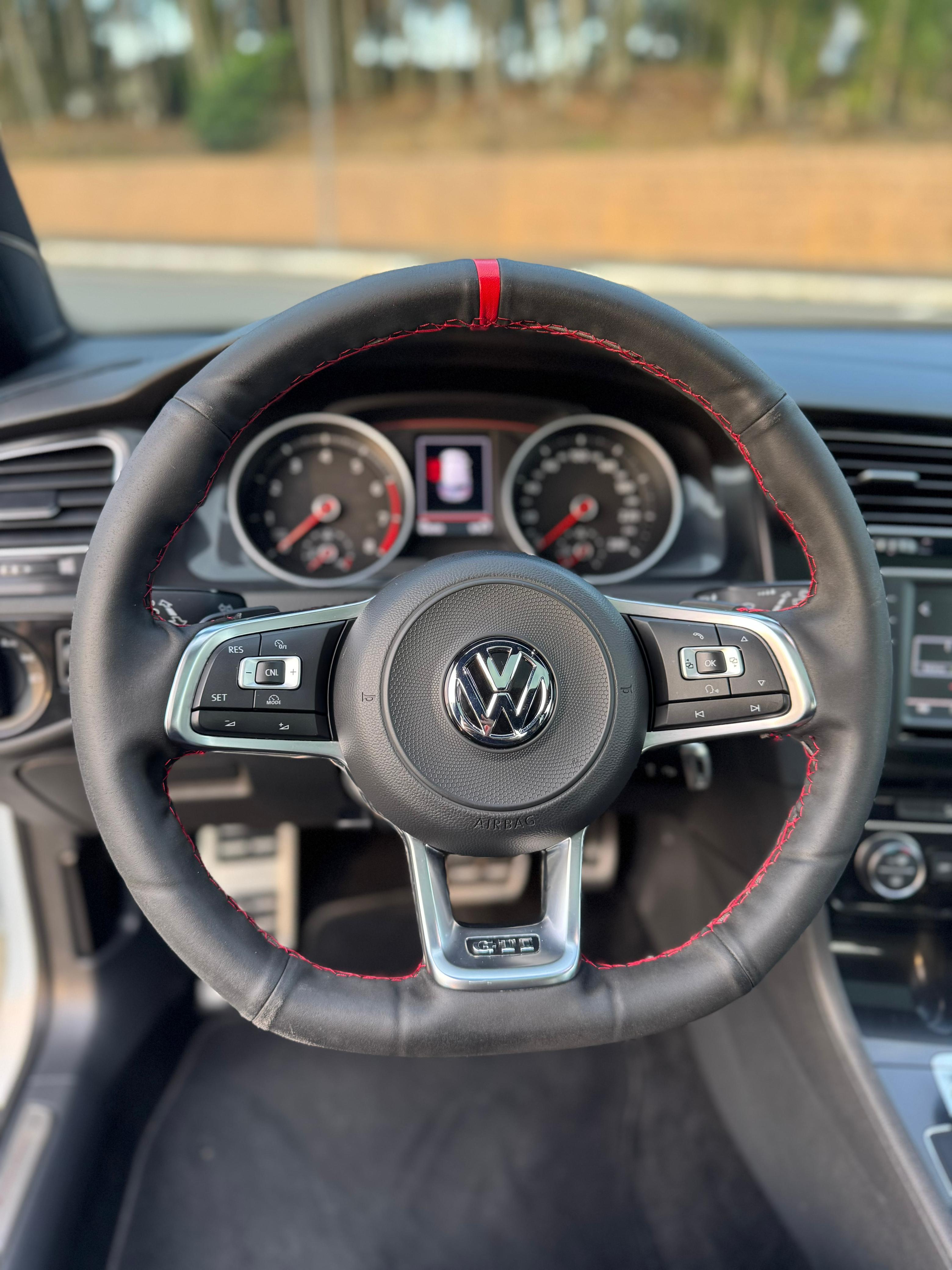 Volkswagen GOLF - 2017