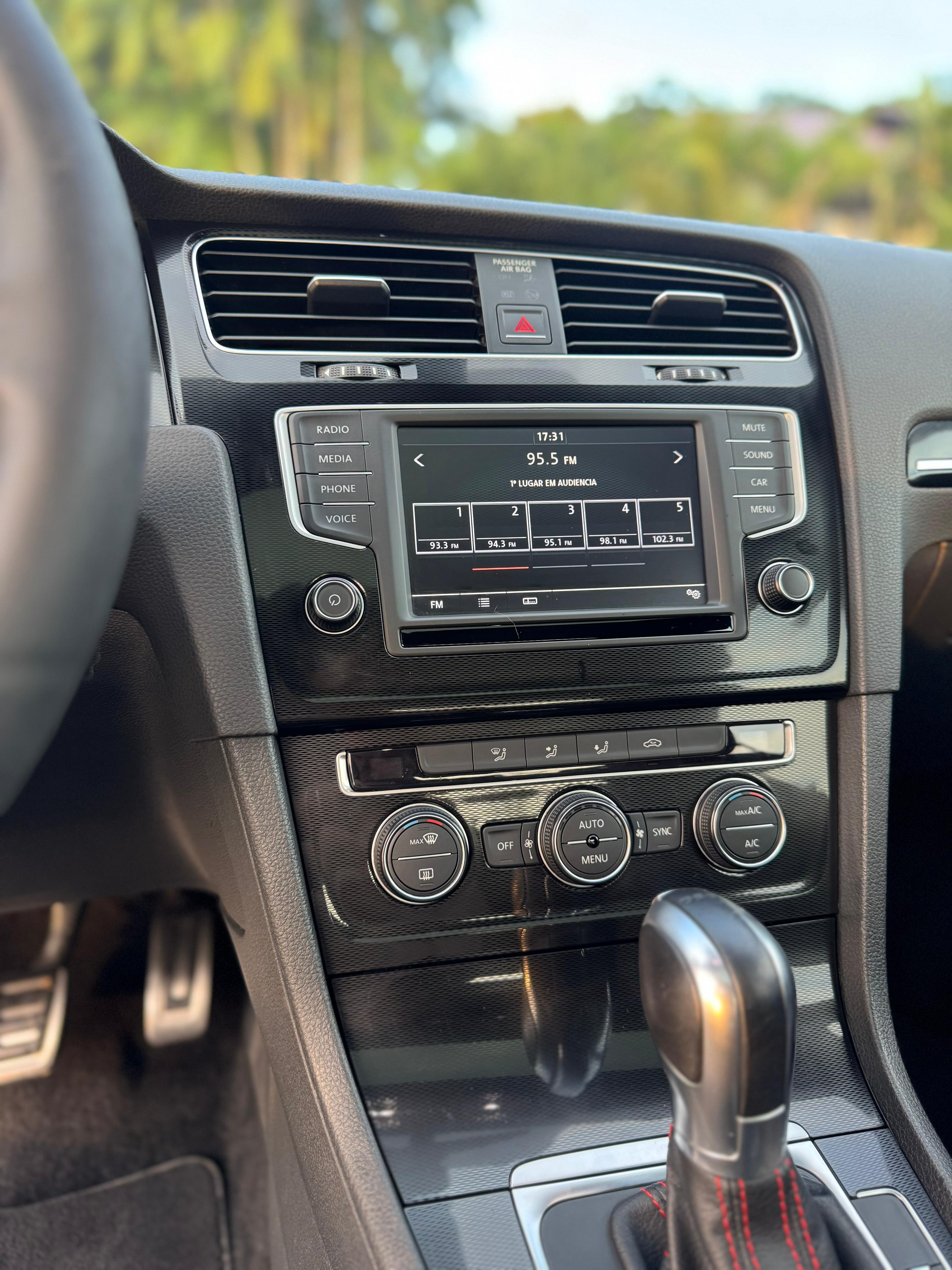 Volkswagen GOLF - 2017